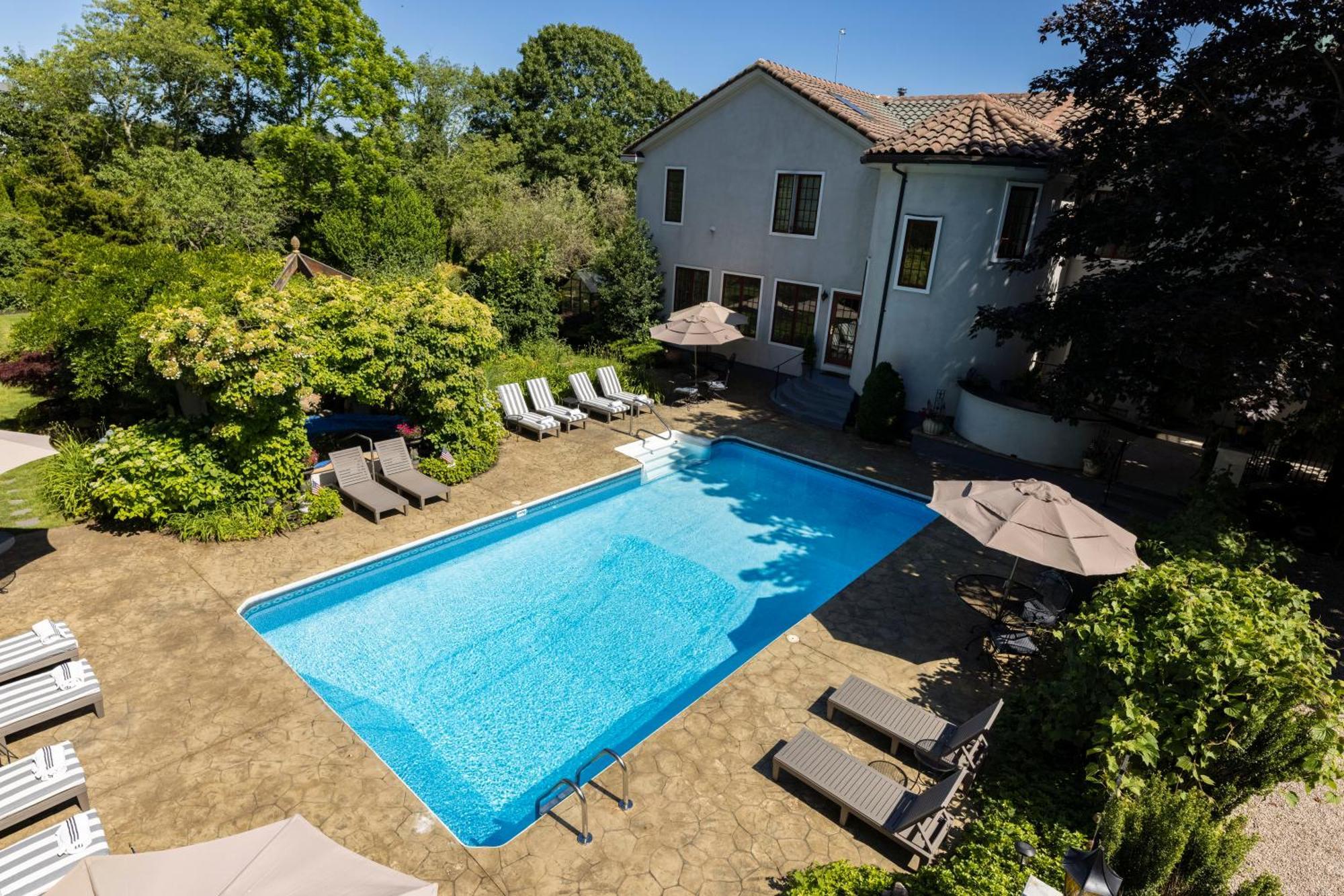 The Villa Bed And Breakfast Westerly Exterior foto